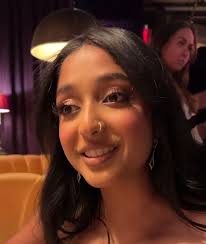 Maitreyi Ramakrishnan - Wikipedia