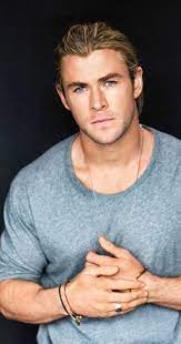 He rose to prominence playing kim hyde in the australian tv series 'home and away'. Chris Hemsworth Imdb