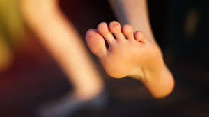 Quick treatment is critical most people think that find out about the symptoms of a broken toe, when you should get medical advice, and how to look after it at home. Blisters Children Teens Raising Children Network
