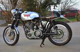 1956 Bsa Gold Star 500 Cafe Racer Restored By Luc Notebaert Photography And Special Thanks To Michiel Notebaert Star Cafe Cafe Racing Cafe Racer Motorcycle