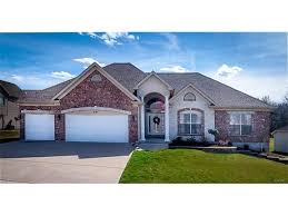 547 Elm Creek Drive Wentzville Mo 63385 For Sale Homes Com Elm Creek Home Values House Styles