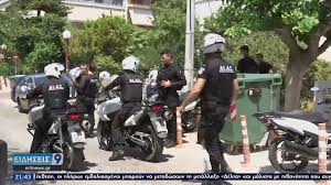 Ένας 40χρονος δολοφόνησε το μεσημέρι την 31χρονη σύζυγό του, μέσα στο διαμέρισμα που διέμεναν στην οδό λάμπρου κατσώνη, στη δάφνη και στη συνέχεια πήγε. Uvvuajeczgwjpm