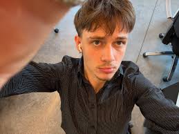 lots of selfies this week !