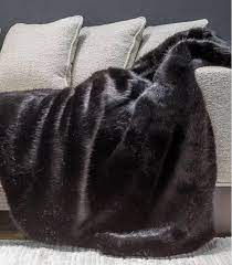 Couvre Lit Fausse Fourrure Luxe Noir Bagheera 250 X 250 Cm Plaid Addict Vente En Ligne De Plaids Nobilis