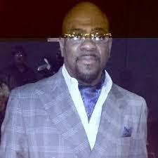 Phillip Null's Instagram, Twitter & Facebook