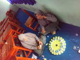 Balik piring styrofoam, lalu tempeli dengan tutup botol yang terbalik. Langkah Langkah Cara Membuat Jam Dinding Dari Styrofoam Gabus Doktor Seni