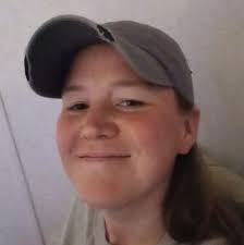 Crawfish trick I used to do when I was a kid. I know how to make a crawfish  sleep! #howto #crawfish #louisiana #reels