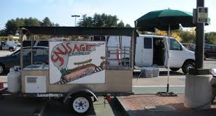 This Tiny Cart In New Hampshire Serves A Sausage Sandwich To Die For New Hampshire New Hampshire Attractions Rochester Homes