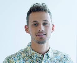 Iris Strauss's Instagram, Twitter & Facebook