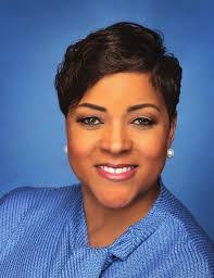 Tanja Mitchell's Instagram, Twitter & Facebook