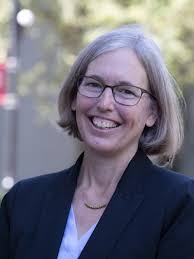 Amy Widman's Instagram, Twitter & Facebook