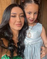 Nikita Albert's Instagram, Twitter & Facebook