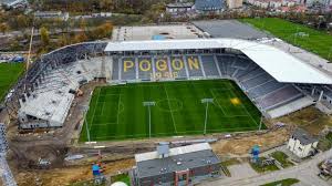 Kolejki pko ekstraklasy wicelider ze szczecina skonfrontuje się z będącą w dołku wisłą płock. Stadion Pogoni Szczecin Z Drona Jest Konstrukcja Dachu Trybuny Wschodniej Zdjecia I Wideo Z Drona 20 11 2020 Gol24