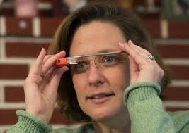 Gehandicapte vrouw uit Pennsburg, Pennsylvania test Google Glass