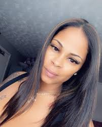 Trina Matos's Instagram, Twitter & Facebook