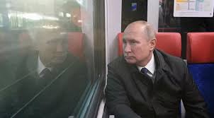 Jun 30, 2021 · владимир путин образно ответил на вопрос о санкциях сша против россии во время прямой линии. Vladimir Putin Grustno Posmotrel V Okno Na Foto I Stal Memom