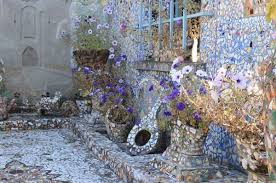 Cemetery Caretaker Raymond Isidore Turned His Cottage Into La Maison Picassiette Mosaic Mosaic Art Artsy