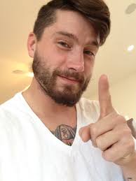 Jonathan Vinyard (@JonathanVinyard)