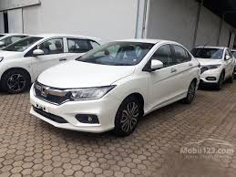 Read honda city review, features, specs, honda city mileage : Jual Mobil Honda City 2019 E 1 5 Di Dki Jakarta Automatic Sedan Putih Rp 320 500 000 6937722 Mobil123 Com