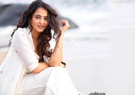 Anushka shetty images on fanpop. Anushka Shetty Turned Into A Fitness Writer The Collections