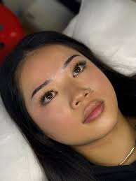 Bronsun is NOT my friend... What am I doing wrong? Exfoliated, alcohol  wipe, thin layer. Used dark brown and black 75/25. Looks patchy. Ugh 😫