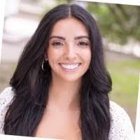 Samantha Bissell's Instagram, Twitter & Facebook