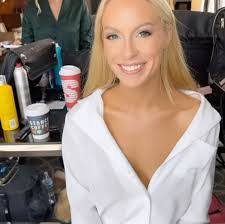 Anne Seay's Instagram, Twitter & Facebook