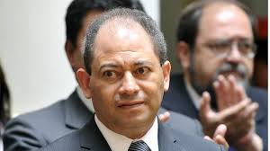 Remplazo de Evo Morales: Luis Arce Catacora, el exministro y candidato a  presidente de Bolivia por el MAS