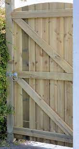 Arched Featheredge Gate Building A Wooden Gate Wooden Garden Gate Wooden Fence Gate