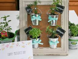 These indoor herb garden planters will look killer in your kitchen and keep your meals tasting fresh all year long. Mother S Day Diy Mini Herb Garden