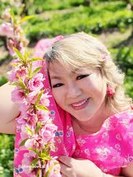 Good morning #everyone . Peach blossoms are beautiful.