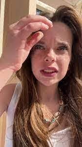 Lucy Beatty's Instagram, Twitter & Facebook