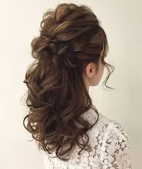 Plus, who doesn't love an easy yet cute style?! Half Up Half Down Curly Hair Wedding Novocom Top