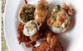 Memang pemilik resepi ini kreatif dalam menyediakan pelbagai masakan yang enak dan link ke blognya ada di blog saya ini. Resepi Sotong Kerabu Telur Masin Paling Istimewa Iluminasi