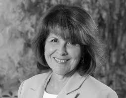 Lise Heroux's Instagram, Twitter & Facebook