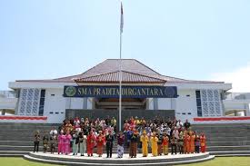 We did not find results for: Sma Pradita Dirgantara Upacara Kemerdekaan Secara Luring Dan Daring