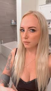 Melissa Woolery's Instagram, Twitter & Facebook