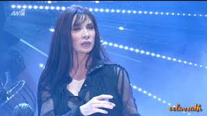 Enter the panik world thourg the ultimate music website! Paola Live Teatro Xristoygenna 2016 Youtube