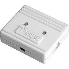 Under cabinet lighting junction box. Progress Lighting P8740 30 White Hide A Lite Led Under Cabinet Junction Power Box Faucetdirect Com