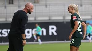 Dort unterschrieb sie bis 2021. Nicht Angenehme Art Und Weise Pernille Harders Abgang In Der Kritik Kicker