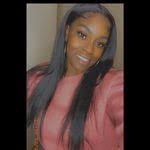 Katrina Stacey's Instagram, Twitter & Facebook