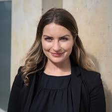 Yolanda Lake's Instagram, Twitter & Facebook