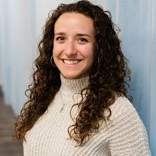 Teri Rowan, Physiotherapist: Teri is a registered physiotherapist who  received her Bachelor of Science in Physical Therapy from the University of  Western Ontario in 1993. She grew up in the small south-western