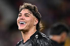 Australia's Owen Wright surfs a perfect heat at Fiji Pro, scoring two  maximum 10 rides in round five win