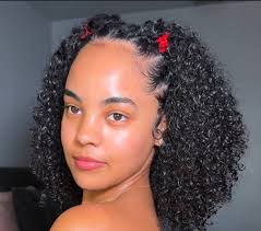 Latin American Curl Hairstyle