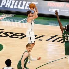 Retrouvez toutes les actus et rumeurs sur joe harris ainsi que l'ensemble de ses statistiques en carrière. Brooklyn S Joe Harris Leads Nba In 3 Point Shooting Percentage Streaking The Lawn