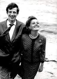 The son of the renowned french sculptor paul belmondo, he studied at conservatoire national superieur d'art dramatique (cnsad); Fournol Luc Jeanne Moreau Et Jean Paul Belmondo 1960 Mutualart