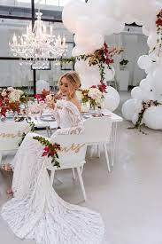En funidelia queremos ayudarte en ese precioso día y por ello hemos preparado una gran colección de artículos de decoración para bodas. Decoracion Para Boda Civil Con Globos Adornos Para Matrimonio Decoracion Boda Civil Ceremonias De Boda