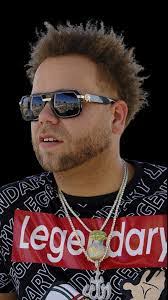 Melvin Stamper's Instagram, Twitter & Facebook