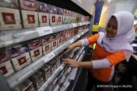 Simbol tiga tangan ini merepresentasikan sinergi yang harmonis antara kami, bank sampoerna, nasabah yang mempercayakan dananya pada kami, dan nasabah yang kami bantu melalui penyaluran kredit. Sampoerna Apresiasi Pemerintah Terkait Kebijakan Penundaan Pembayaran Cukai